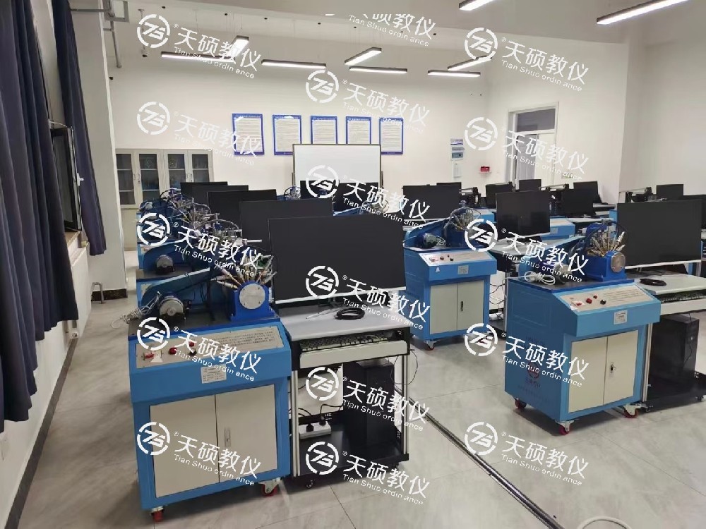 前方不斷傳來(lái)捷報(bào)！????多個(gè)實(shí)驗(yàn)實(shí)訓(xùn)室交付驗(yàn)收完成！機(jī)械原理、機(jī)械設(shè)計(jì)實(shí)驗(yàn)室，機(jī)械制圖實(shí)訓(xùn)室和液壓實(shí)訓(xùn)室！